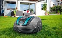 Choisir un robot tondeuse pour une petite surface